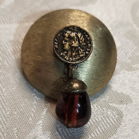 Vintage 80s Gold Tone Brooch with Coin and Brown Stone Accent - Picture 8 of 8